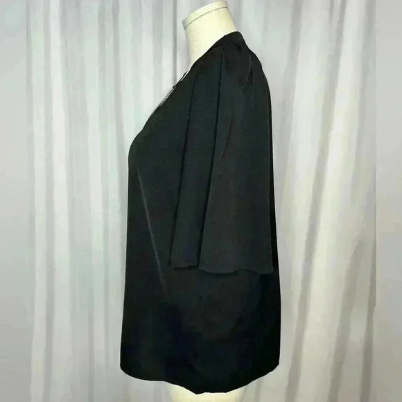 Women's Black Short Sleeve Blouse (570) - Picture 5 of 12